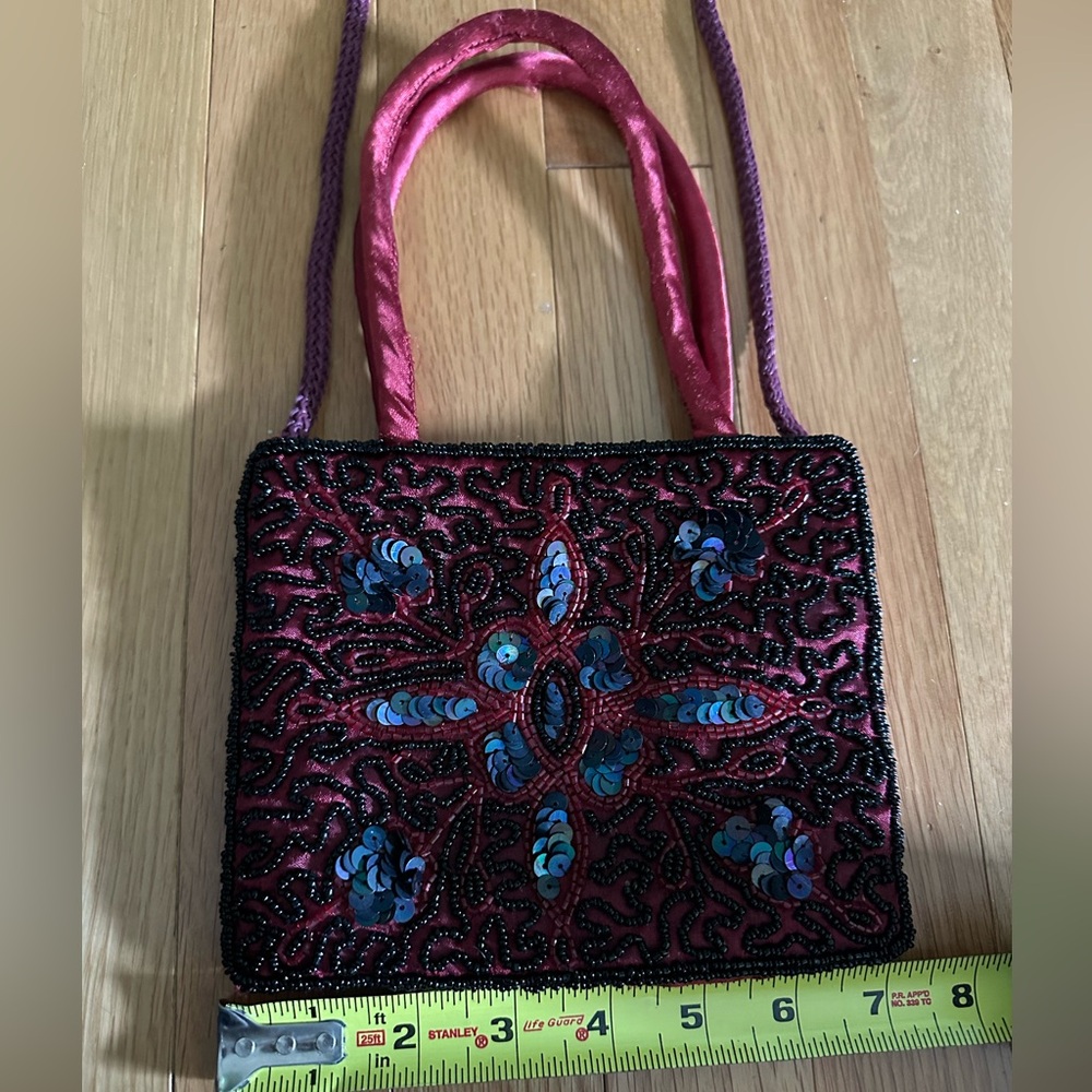 Vintage Burgundy Beaded crossbody bag/top handle bag w/satin handles & cord. EUC - Picture 2 of 10